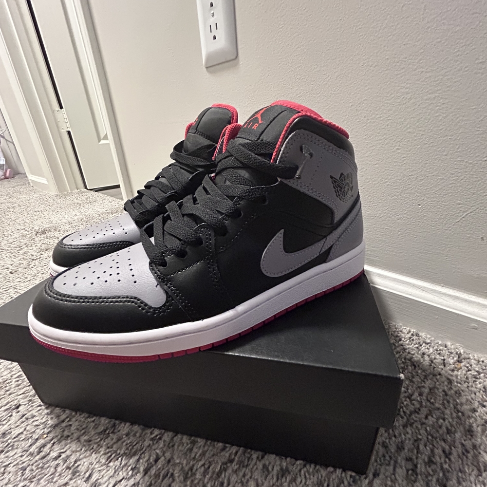 Nike Air Jordan Men's Black and Gray Sneakers with Red Accents